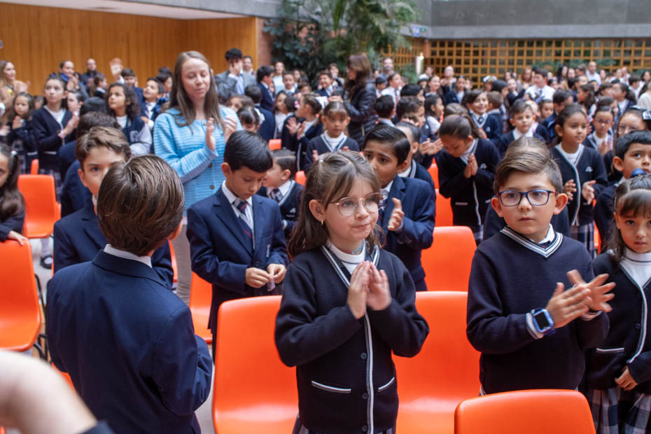 Ir a la Siguiente Foto