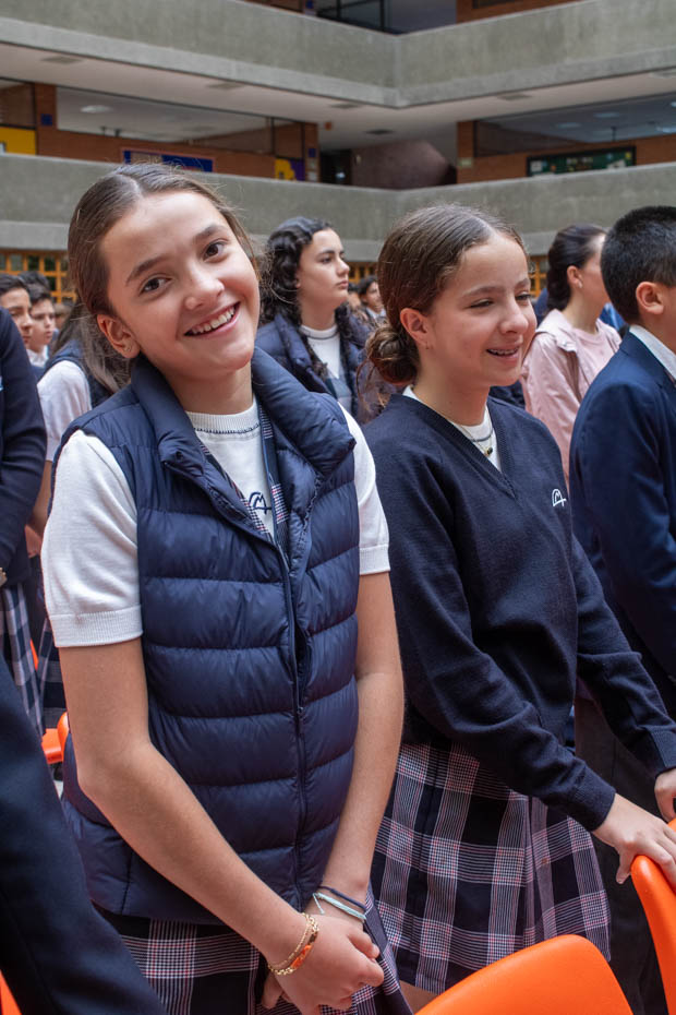 Ir a la Siguiente Foto