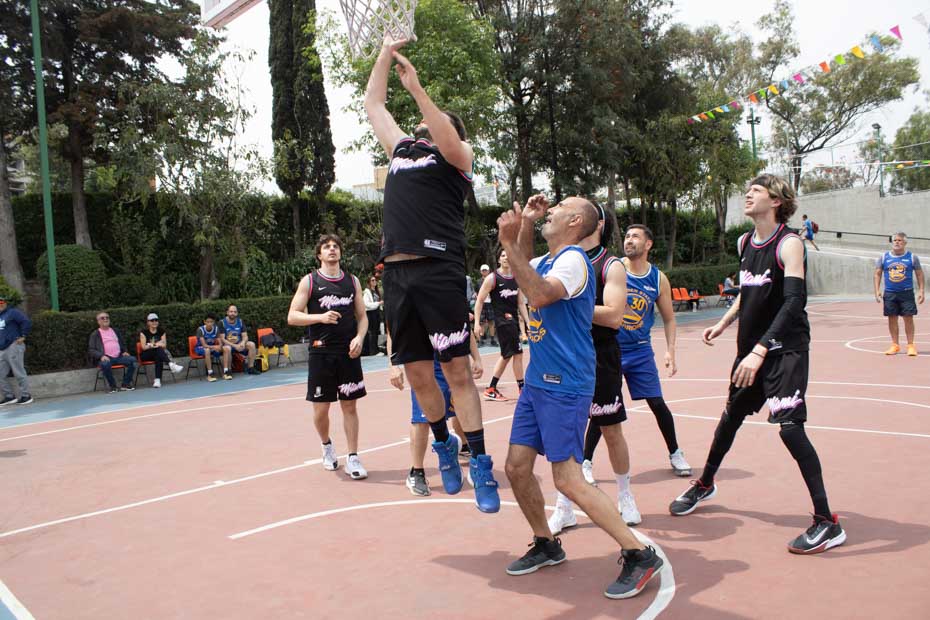 Ir a la Siguiente Foto