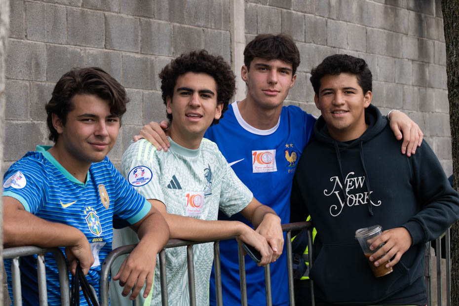 Ir a la Siguiente Foto