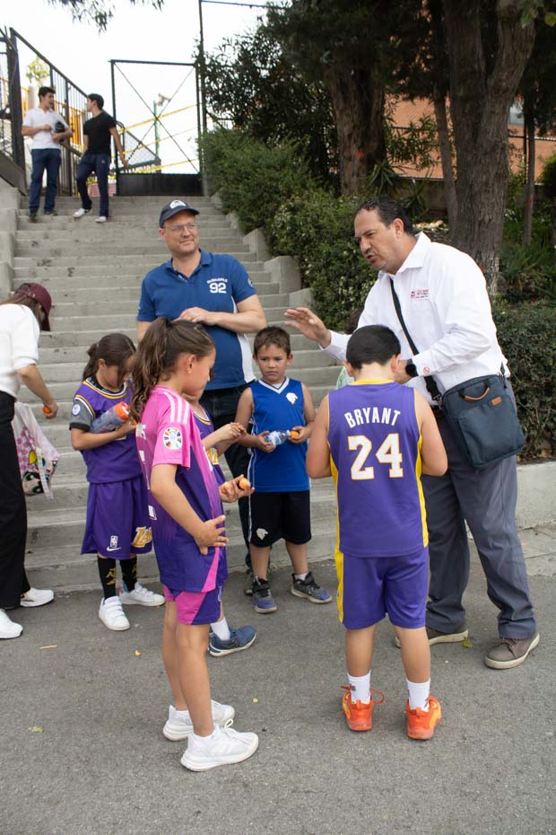 Ir a la Siguiente Foto