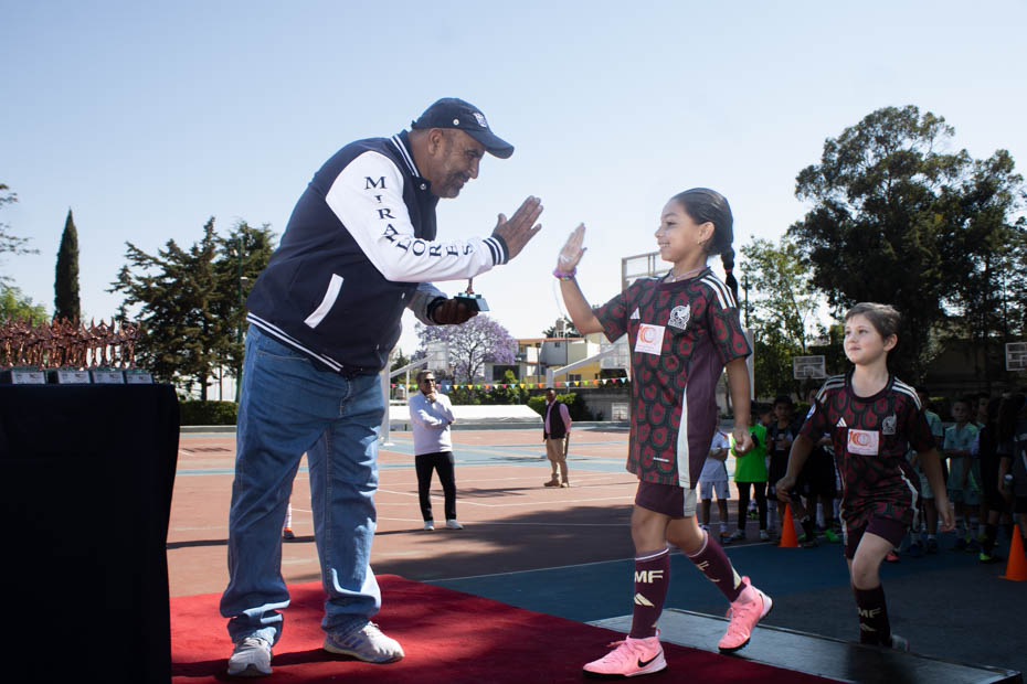 Ir a la Siguiente Foto