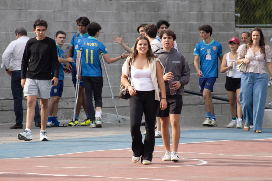 Ir a la Siguiente Foto