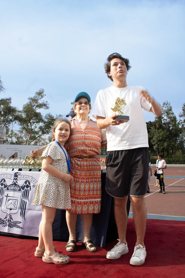 Ir a la Siguiente Foto