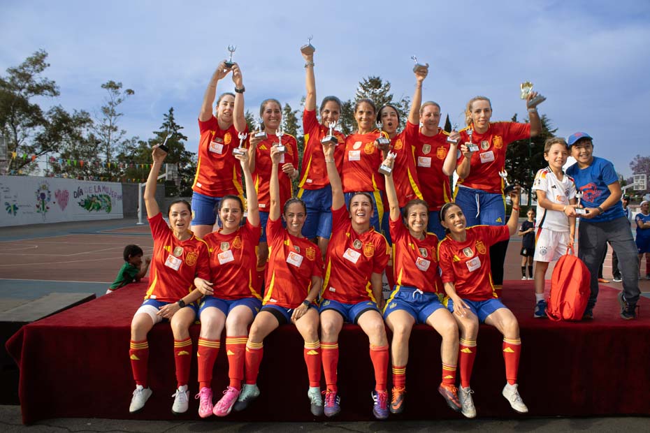 Ir a la Siguiente Foto