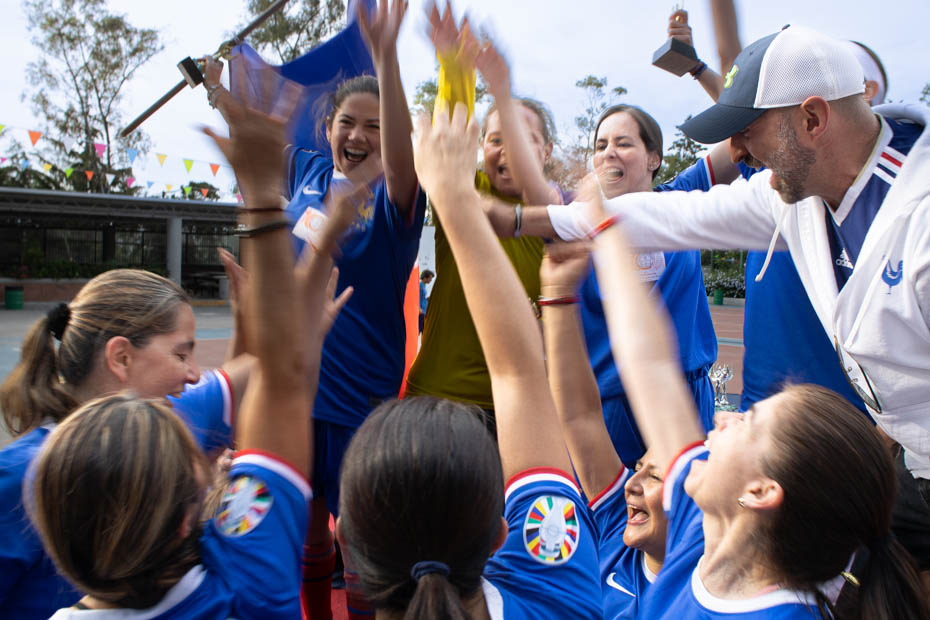 Ir a la Siguiente Foto