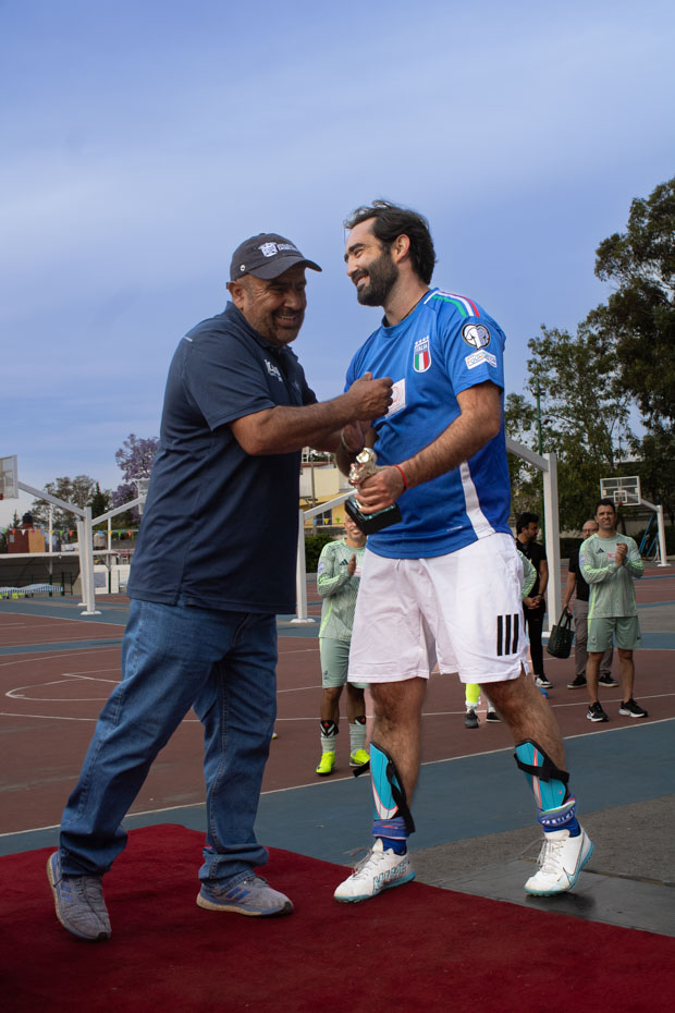 Ir a la Siguiente Foto