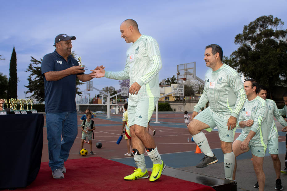 Ir a la Siguiente Foto