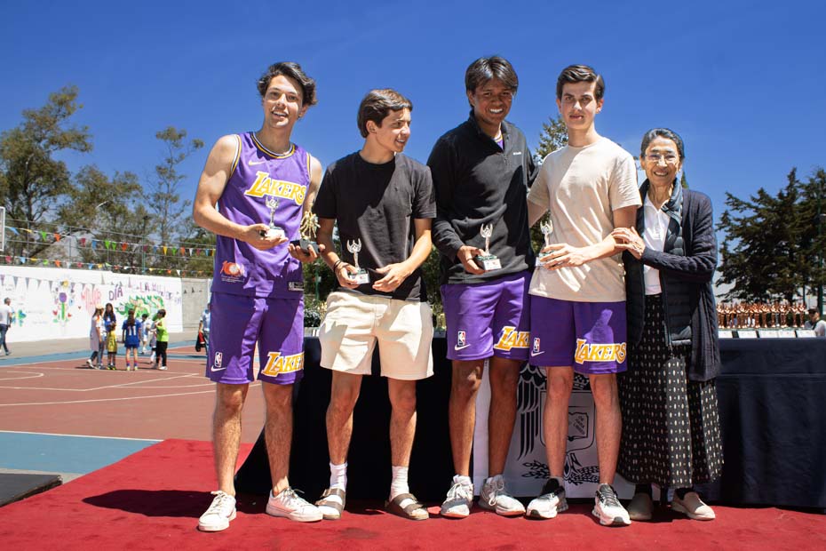 Ir a la Siguiente Foto