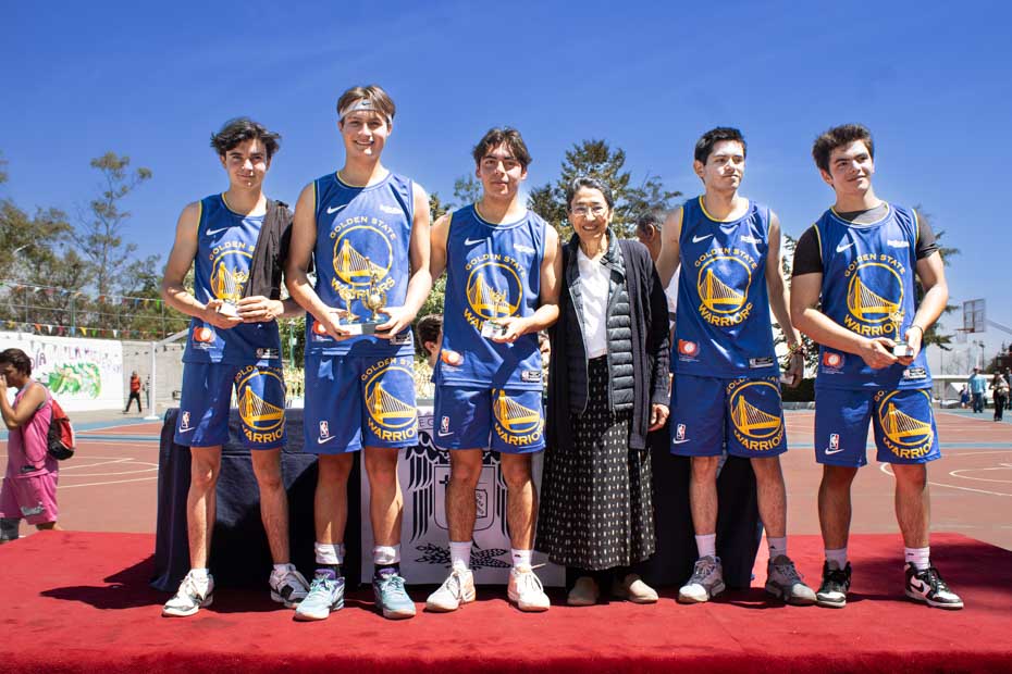 Ir a la Siguiente Foto