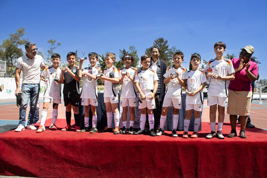 Ir a la Siguiente Foto