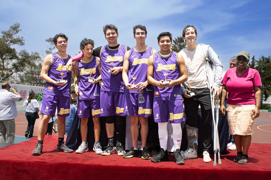 Ir a la Siguiente Foto