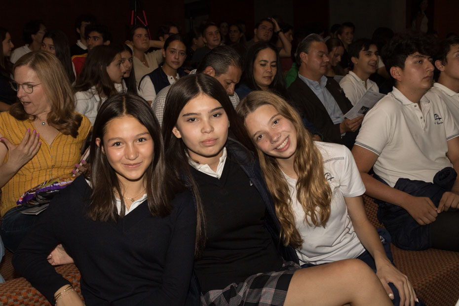 Ir a la Siguiente Foto