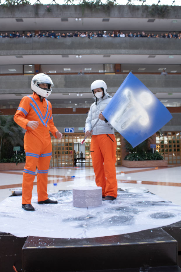 Ir a la Siguiente Foto