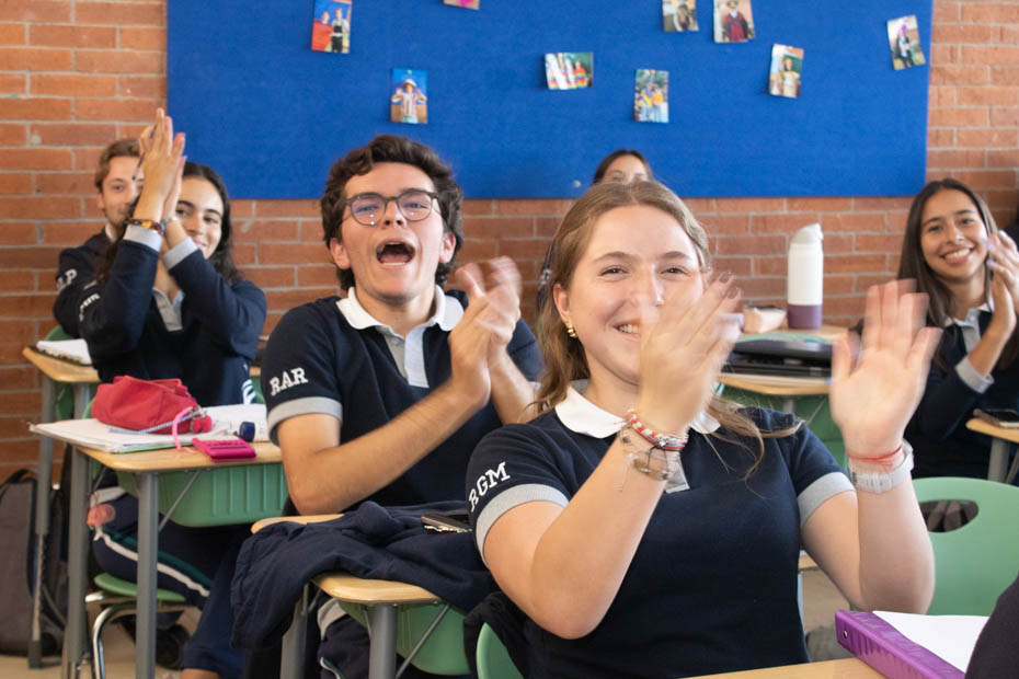 Ir a la Siguiente Foto