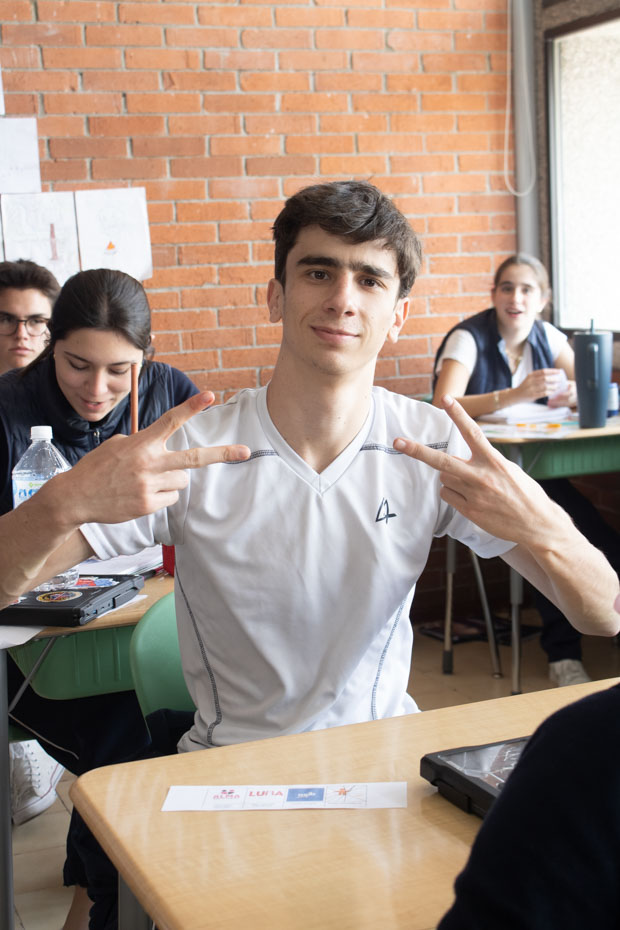 Ir a la Siguiente Foto