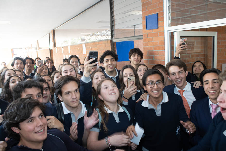 Ir a la Siguiente Foto