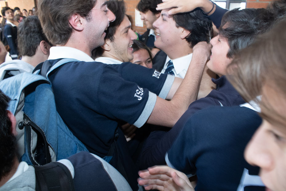 Ir a la Siguiente Foto