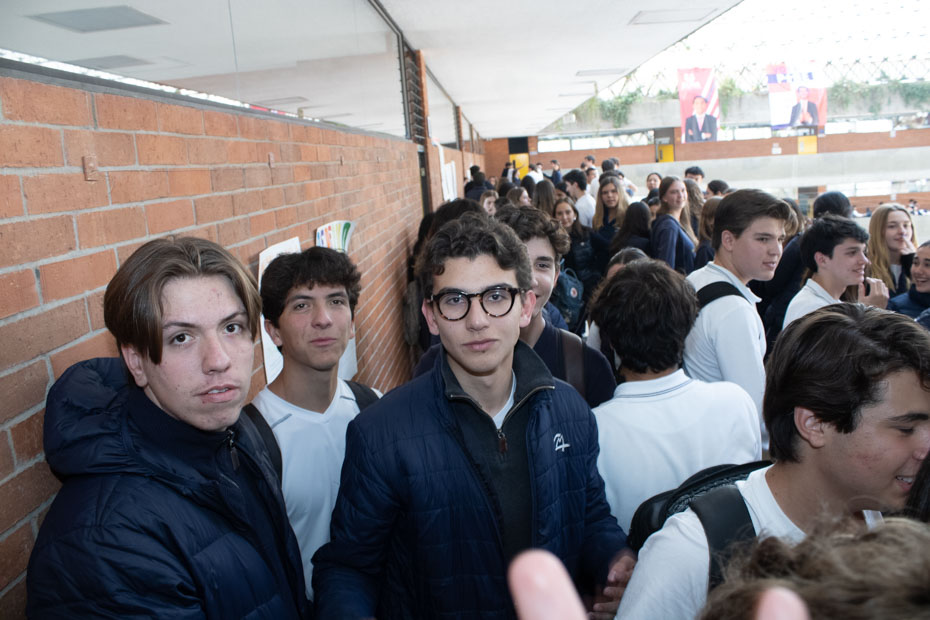 Ir a la Siguiente Foto