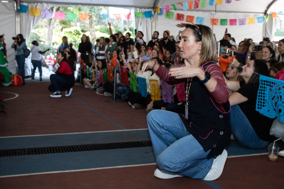 Ir a la Siguiente Foto