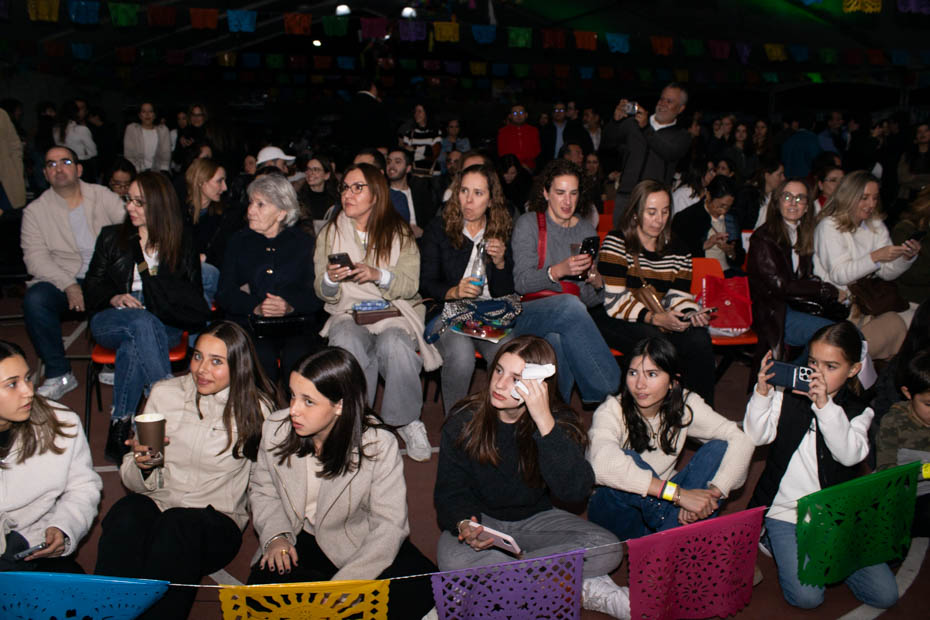 Ir a la Siguiente Foto