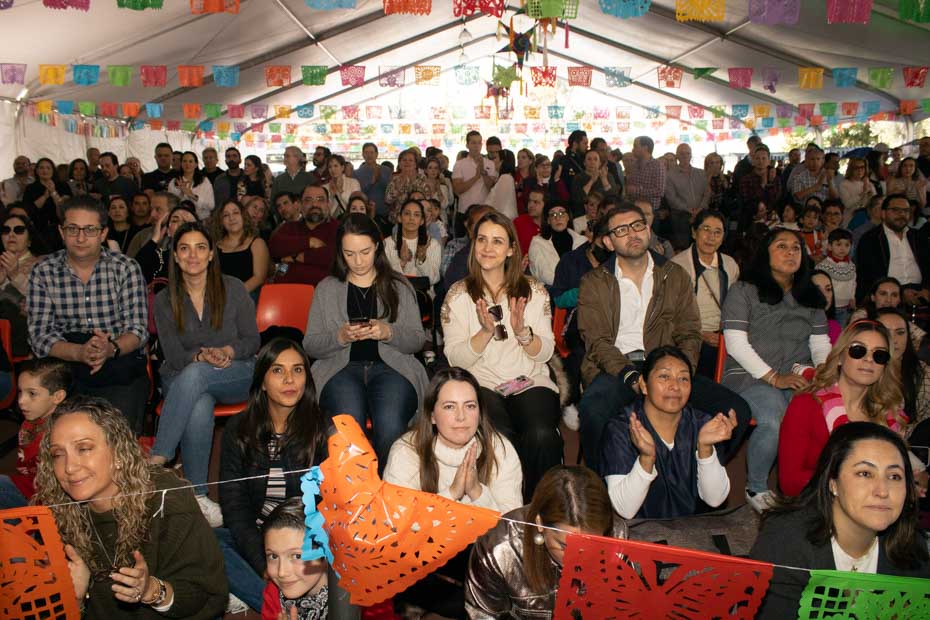 Ir a la Siguiente Foto