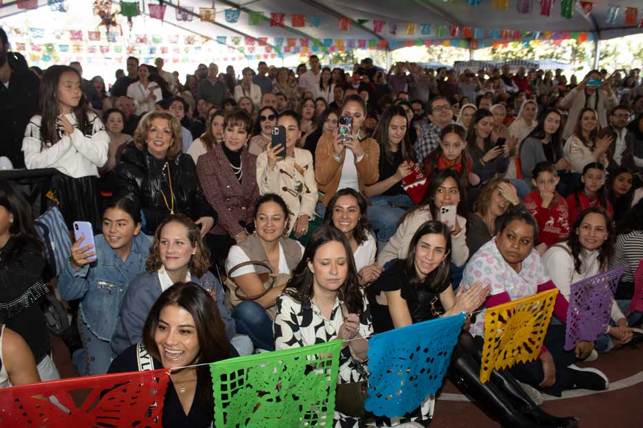 Ir a la Siguiente Foto