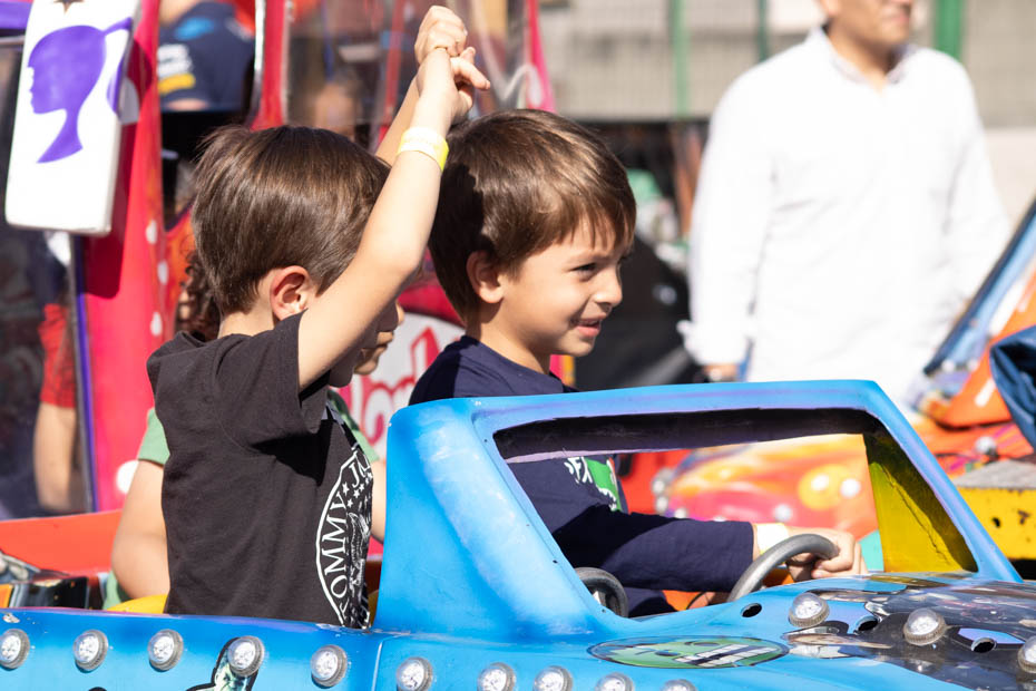 Ir a la Siguiente Foto