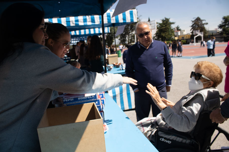 Ir a la Siguiente Foto