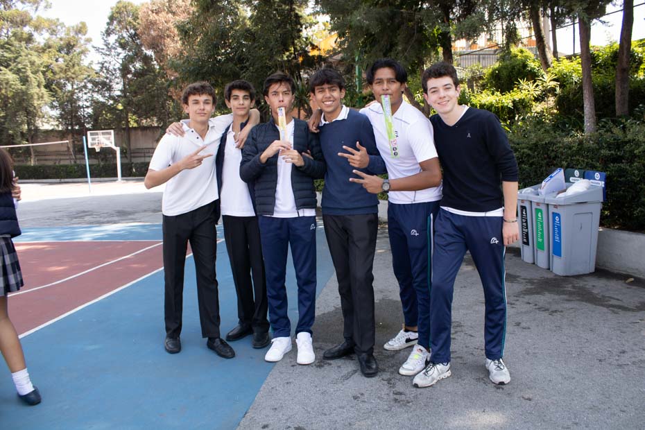 Ir a la Siguiente Foto