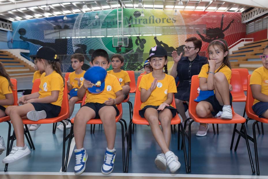 Ir a la Siguiente Foto