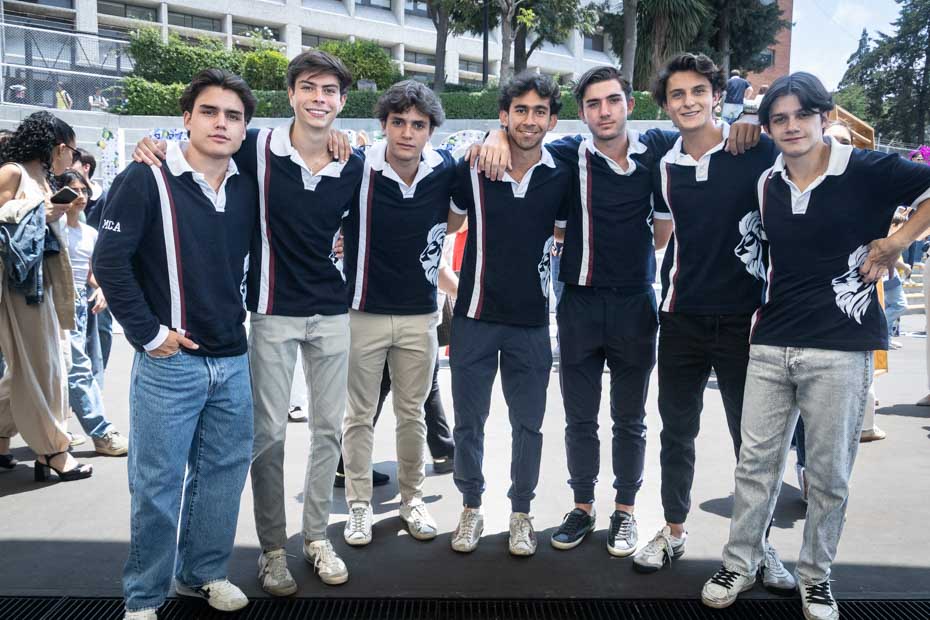 Ir a la Siguiente Foto