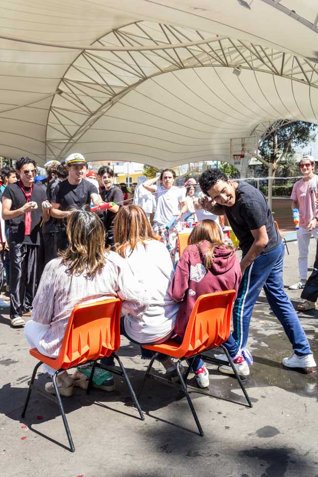 Ir a la Siguiente Foto