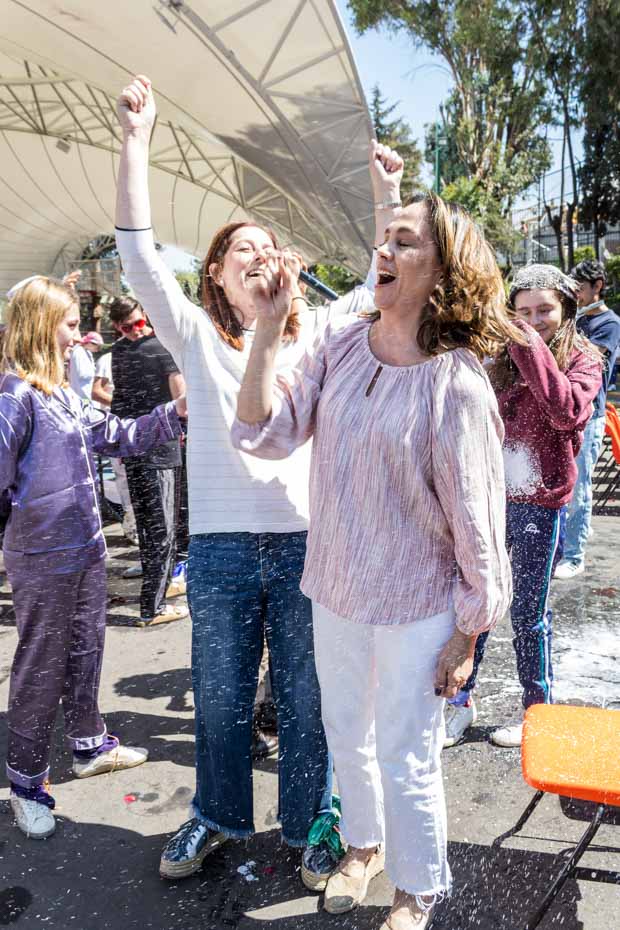 Ir a la Siguiente Foto