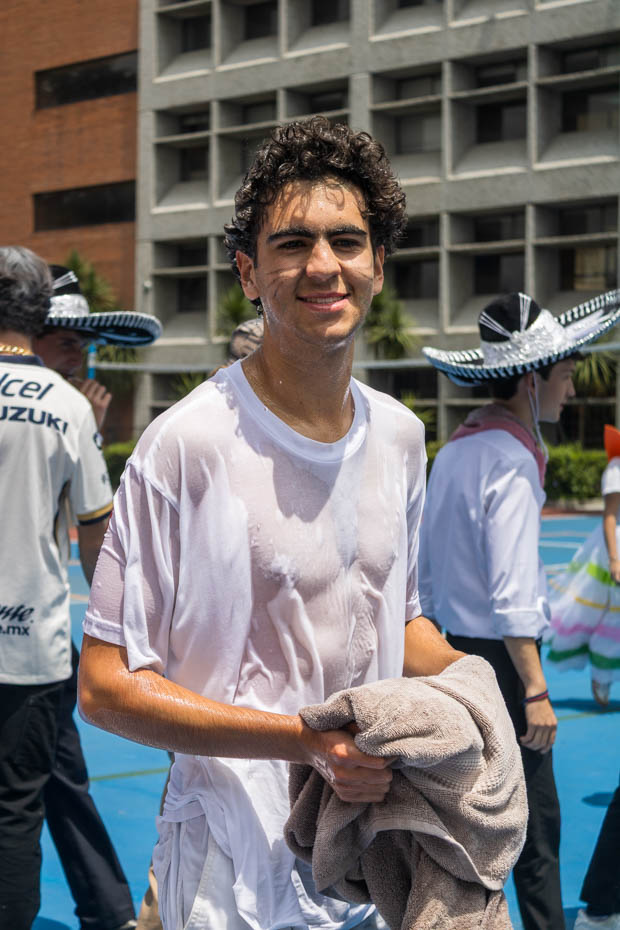 Ir a la Siguiente Foto