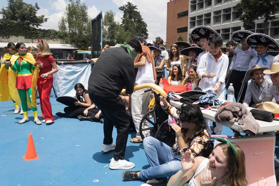 Ir a la Siguiente Foto