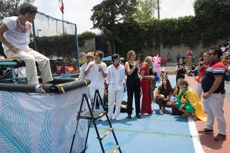 Ir a la Siguiente Foto