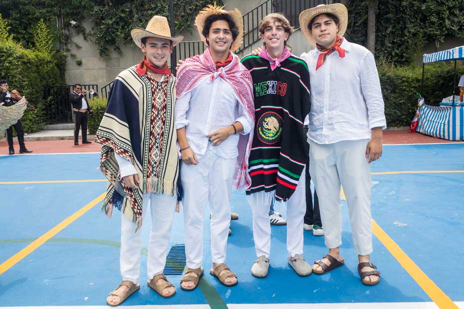 Ir a la Siguiente Foto