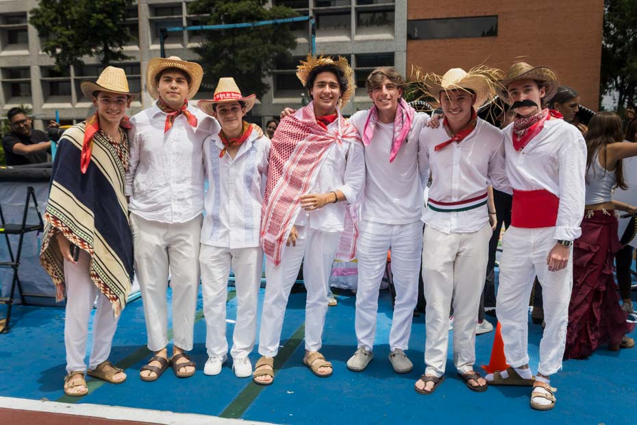 Ir a la Siguiente Foto