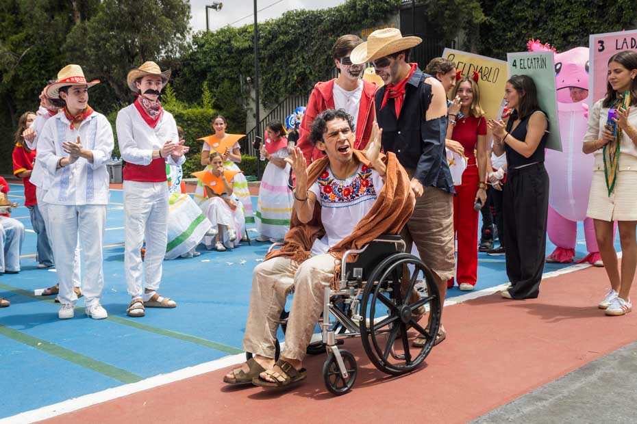 Ir a la Siguiente Foto