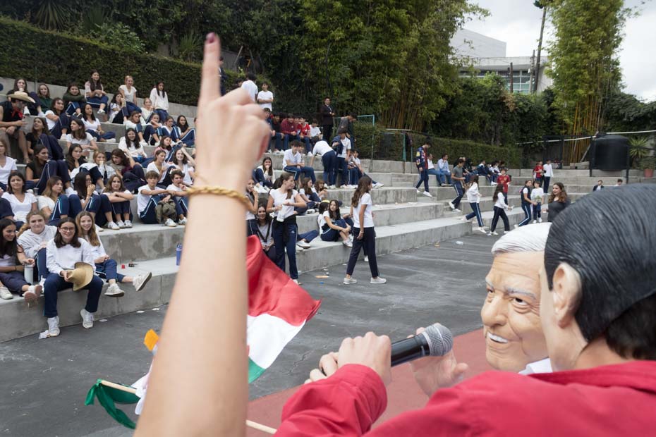 Ir a la Siguiente Foto