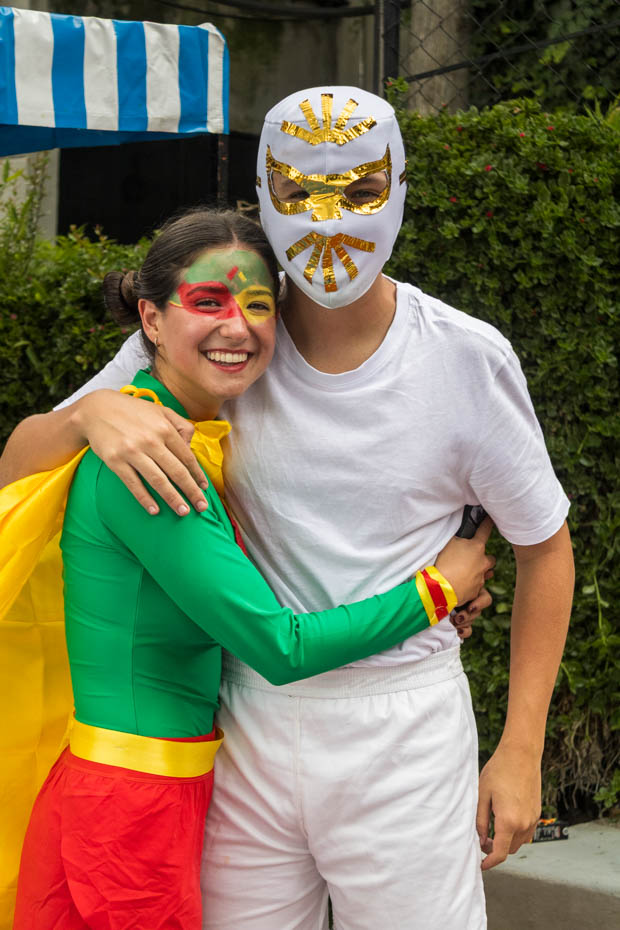 Ir a la Siguiente Foto