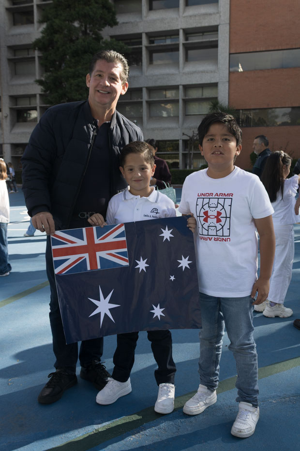 Ir a la Siguiente Foto