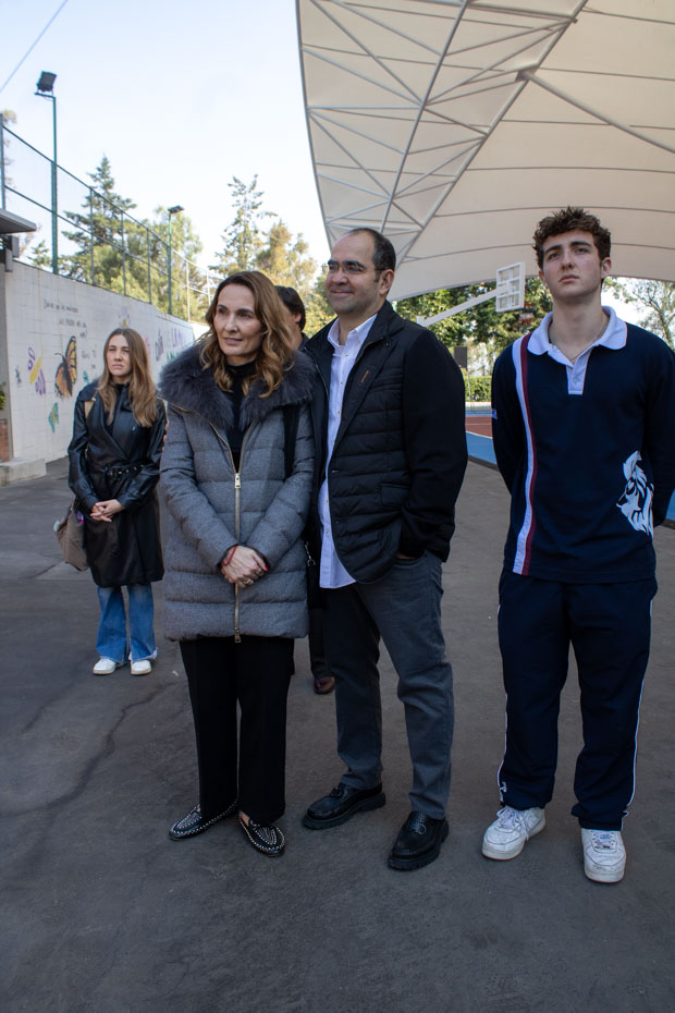 Ir a la Siguiente Foto