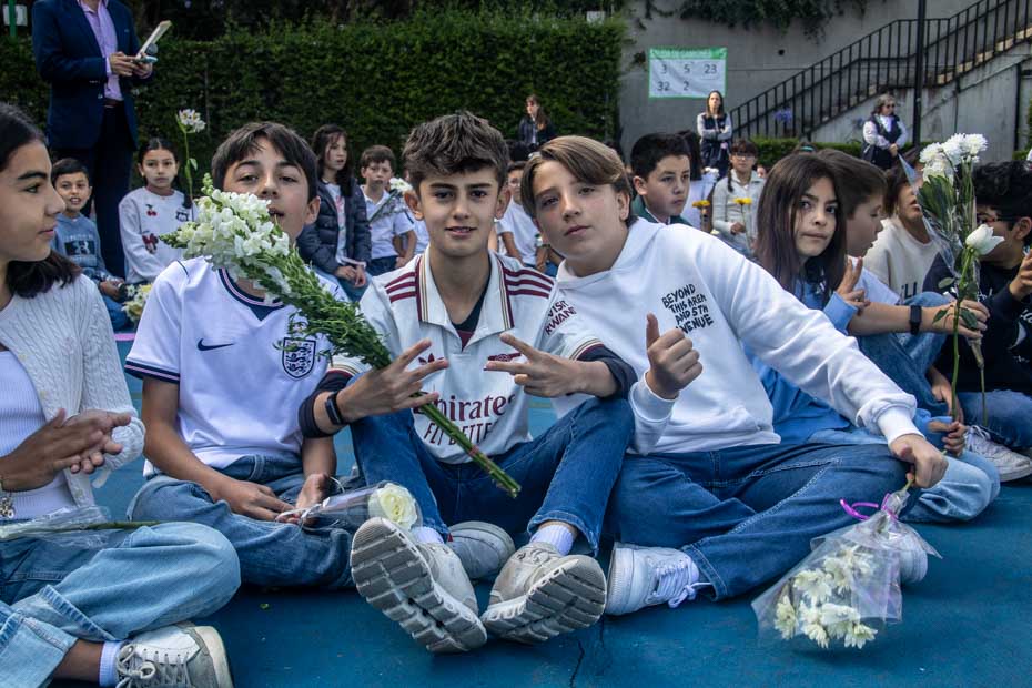 Ir a la Siguiente Foto