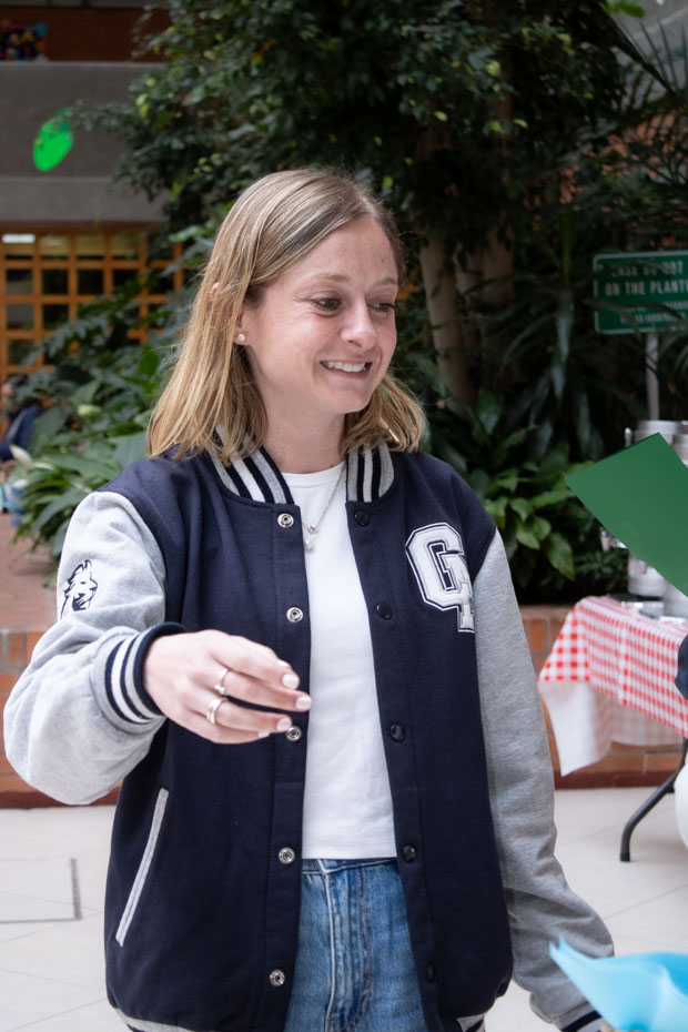 Ir a la Siguiente Foto