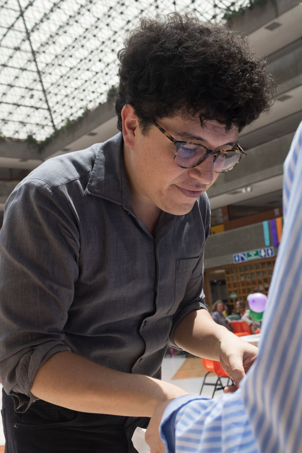 Ir a la Siguiente Foto