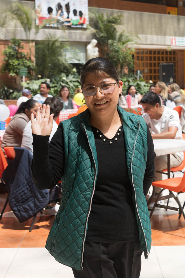 Ir a la Siguiente Foto