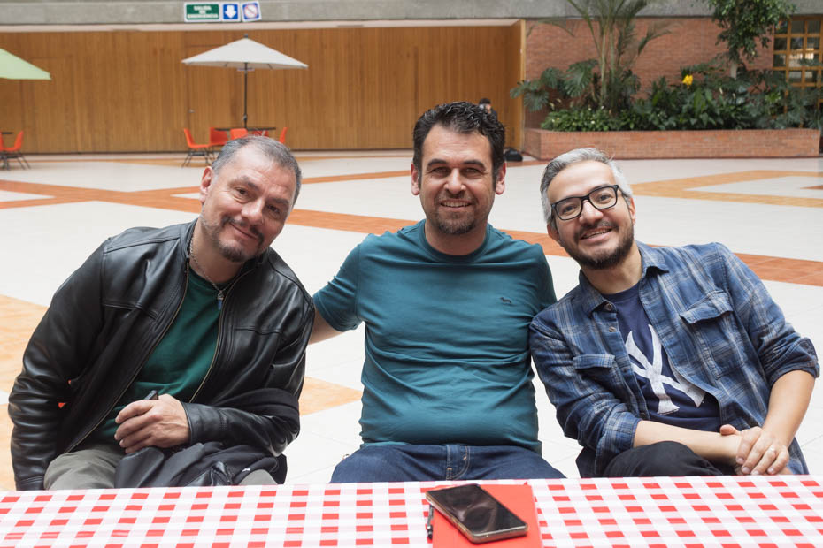 Ir a la Siguiente Foto