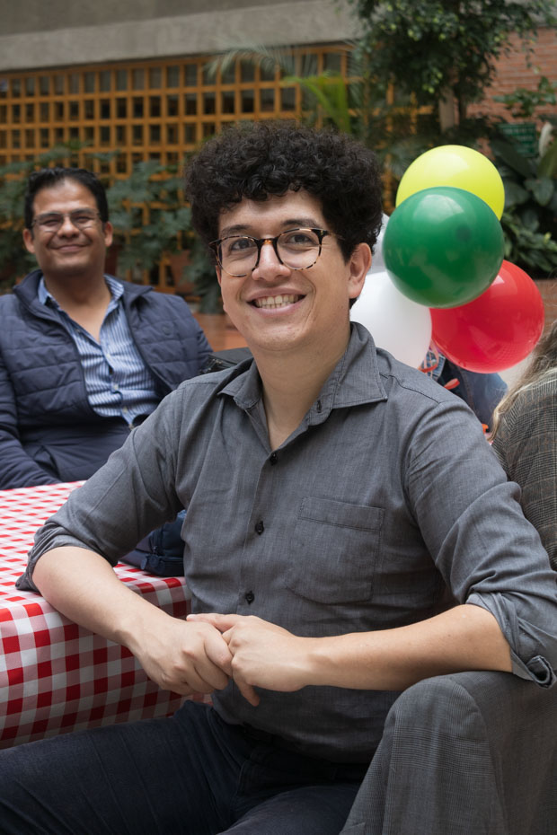 Ir a la Siguiente Foto